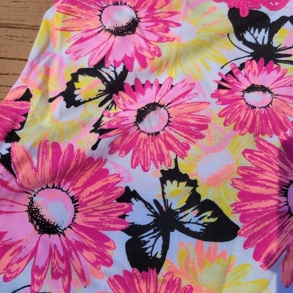 3/$15 Faded Glory Shark Bite Racerback Tanks… - Picture 5 of 14